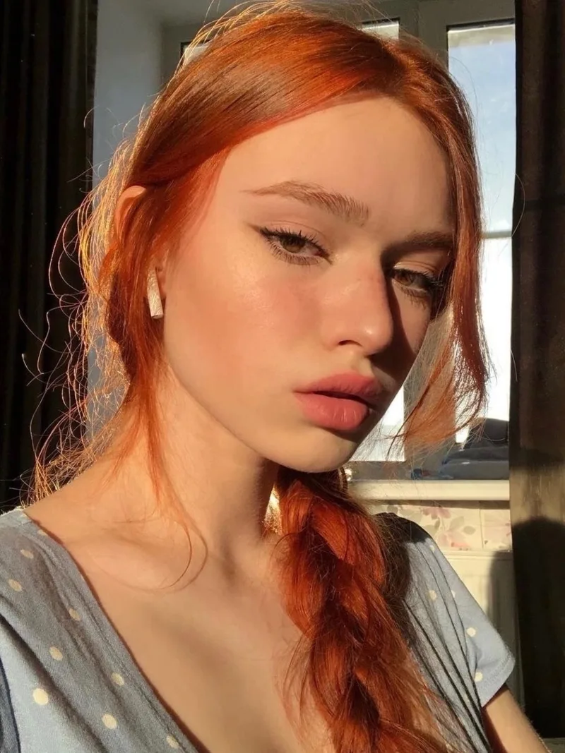 Валентина, 19