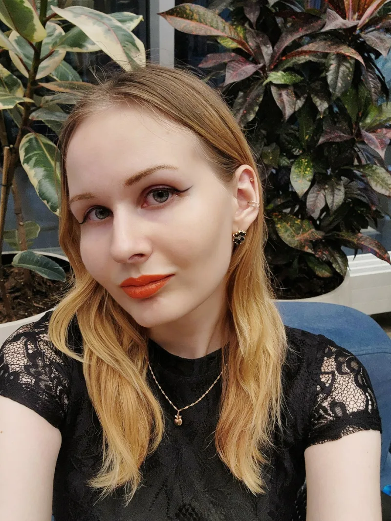Олеся, 20