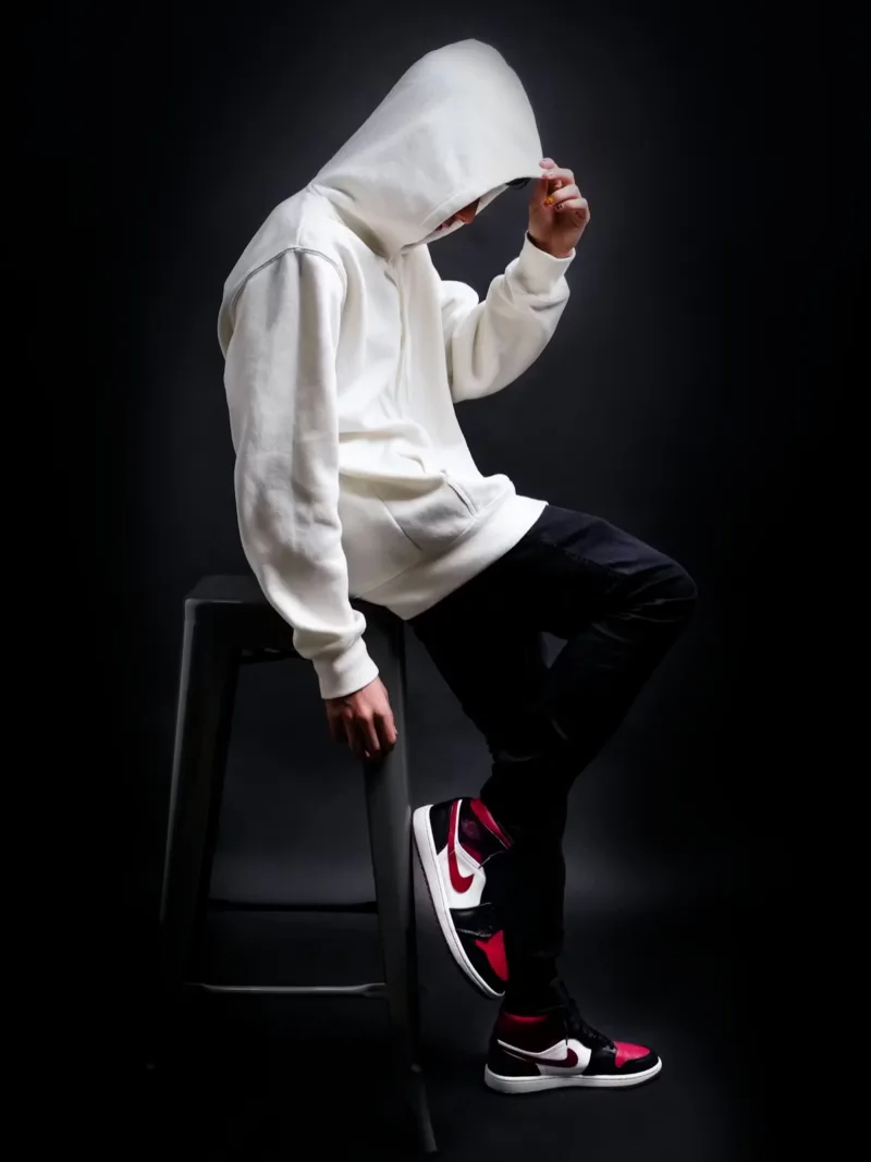 Misha Honi, 22