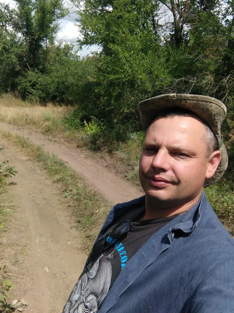 Artem, 40