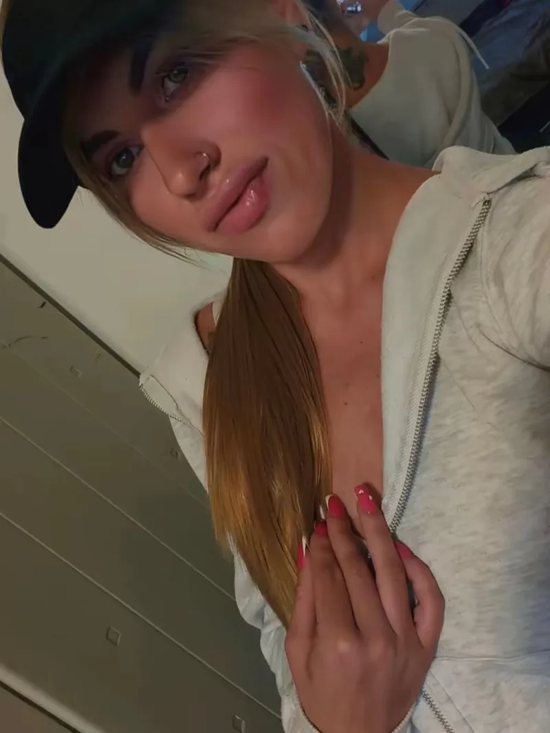 Анастасия, 32