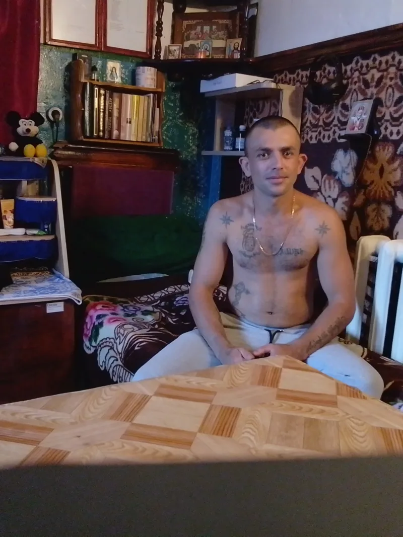 Денис, 30