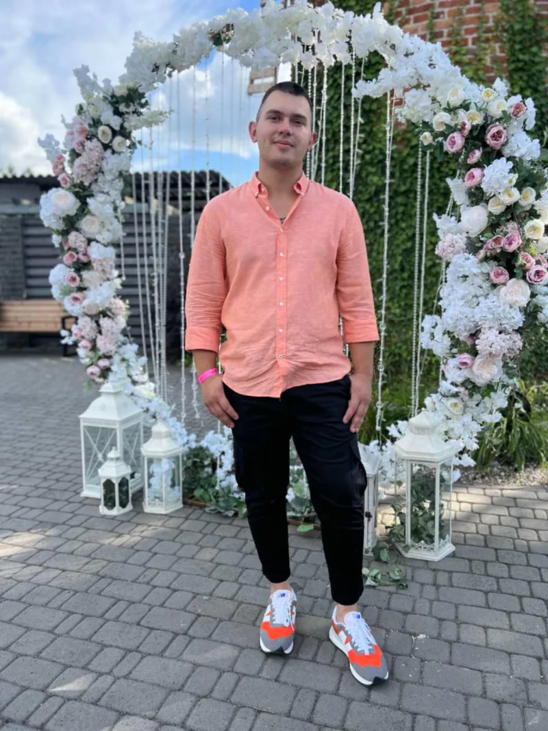 Dima, 24