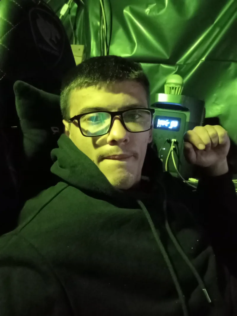 Женя, 27