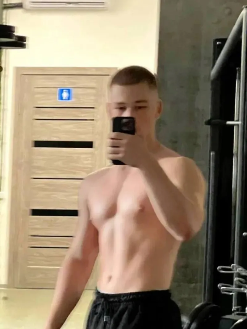 Илья, 23