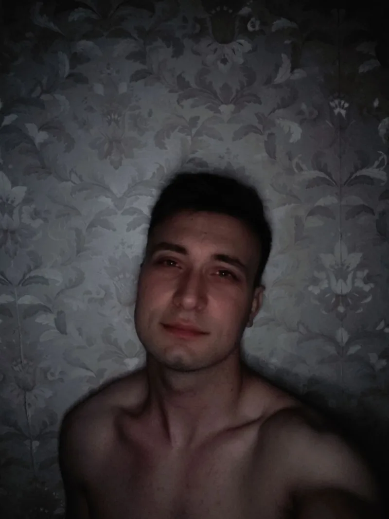 Максим, 22