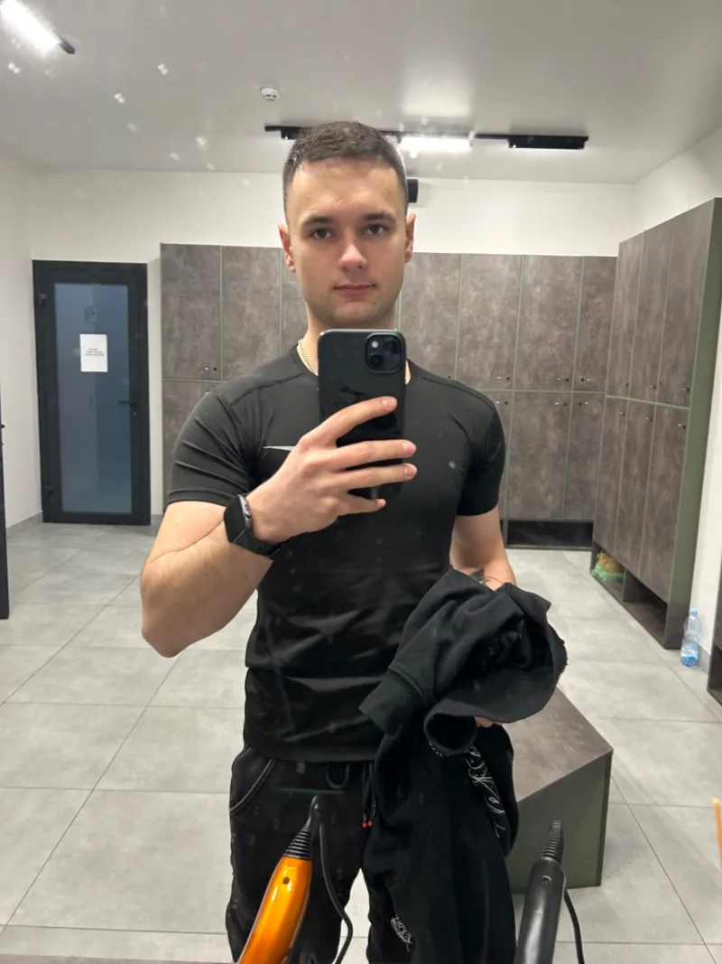 Ельдар, 22