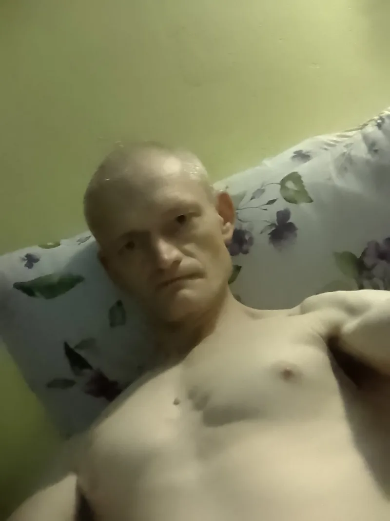 Максим, 48