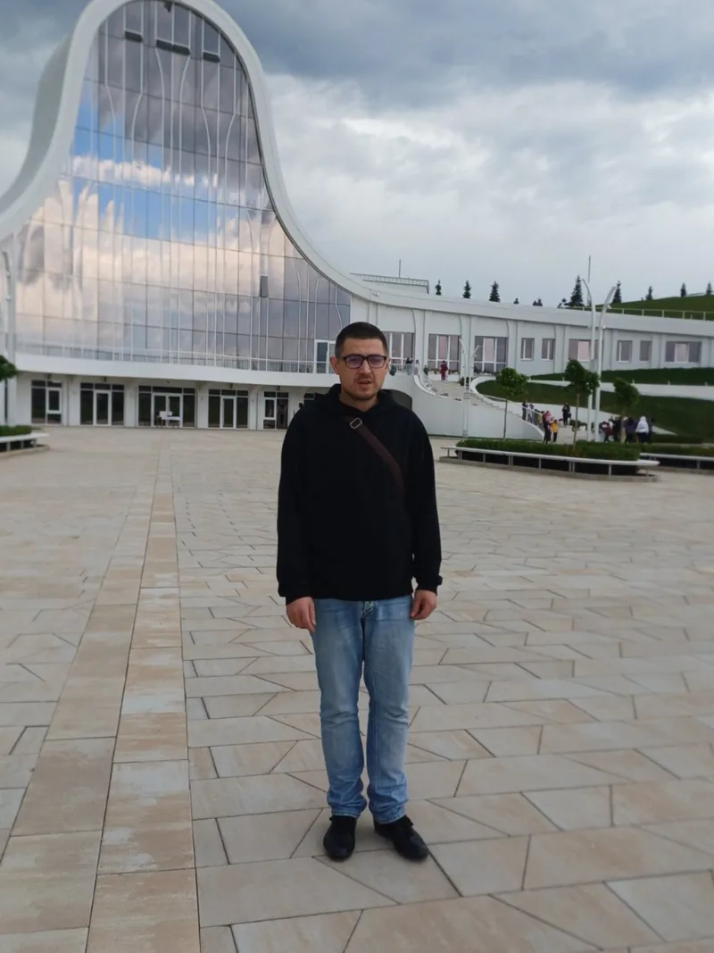 Andriy, 39