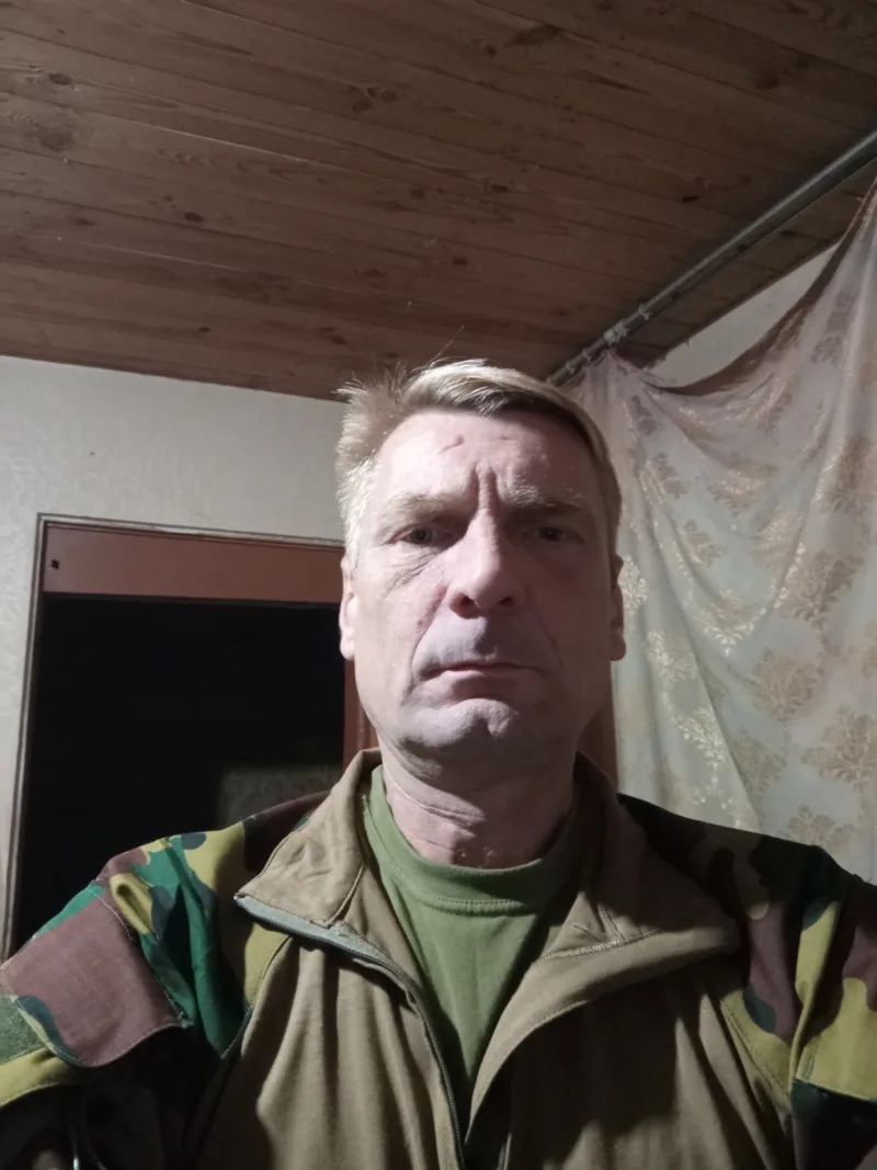 Валентин, 44