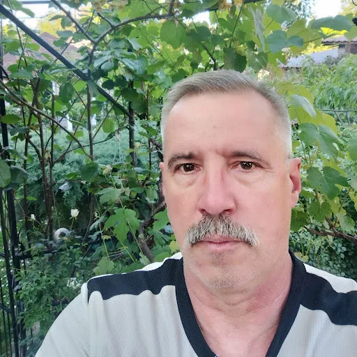 Ishtvan Dendeshi, 56