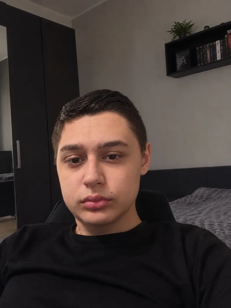 Вадим, 18