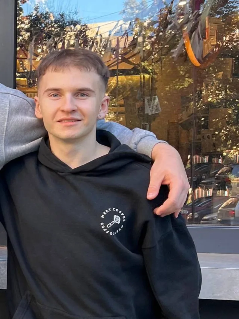 Дмитрий, 21