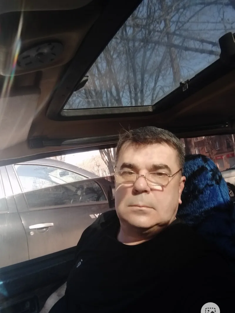 Валерій, 59