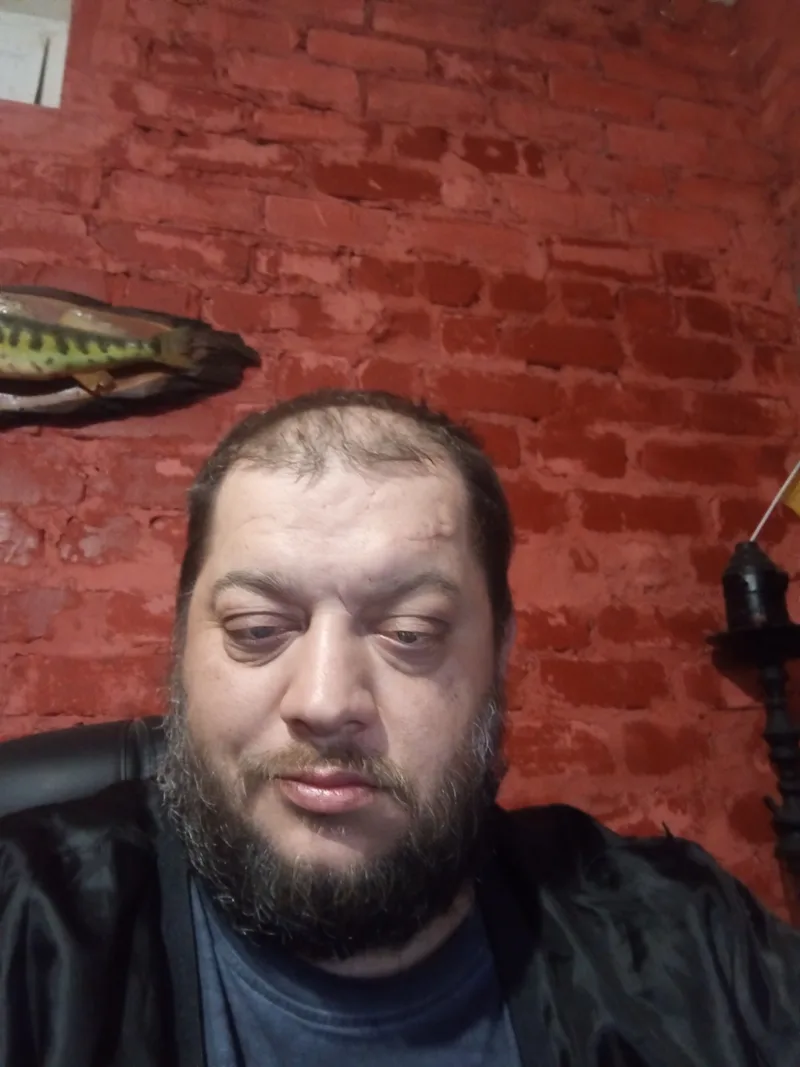 Олександр, 41