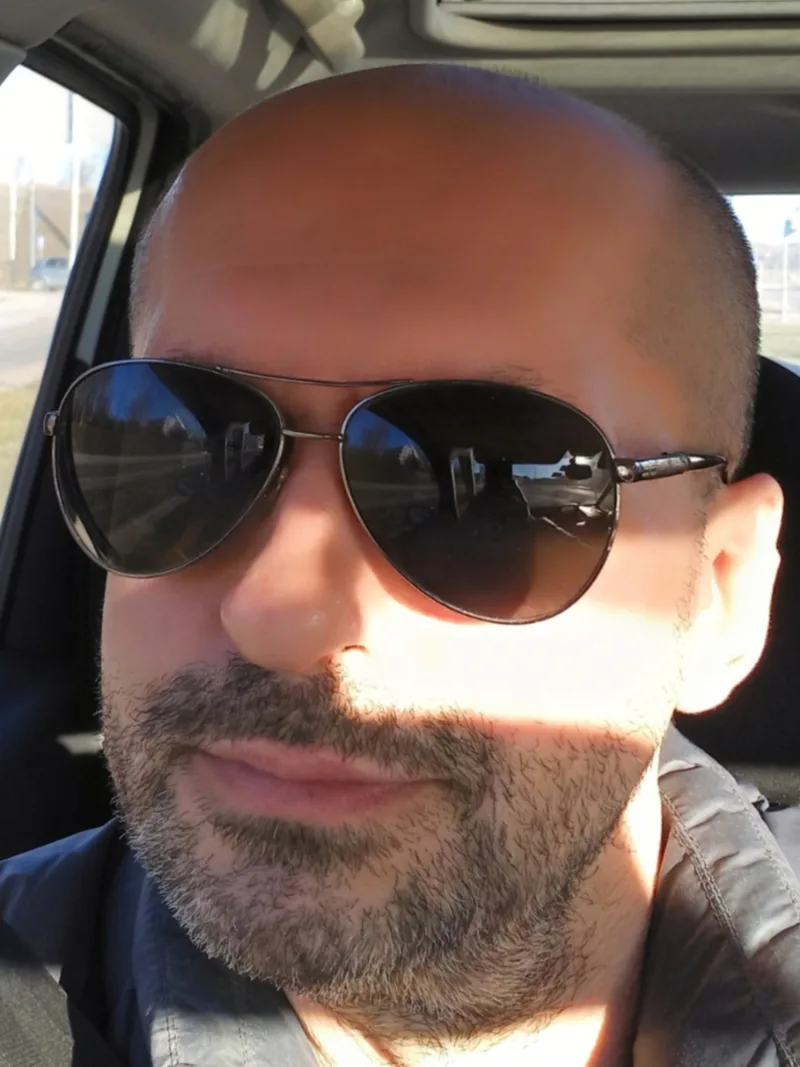 Andreas, 52