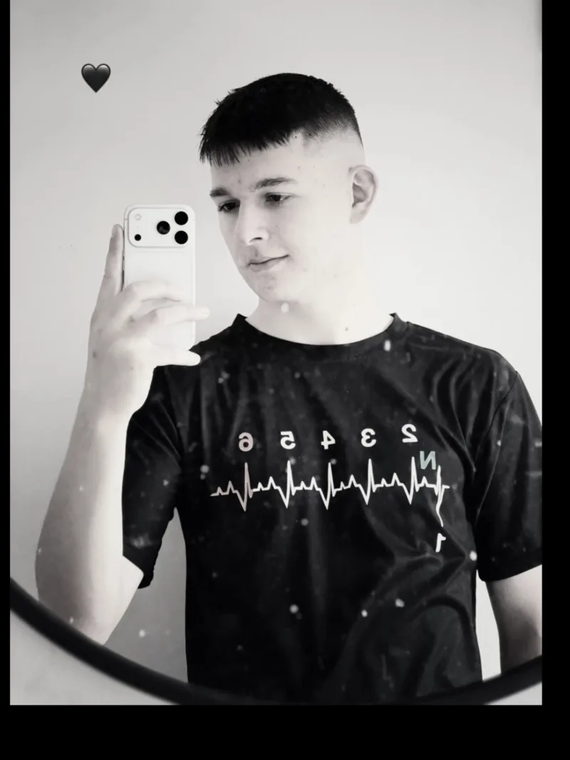 Влад, 18