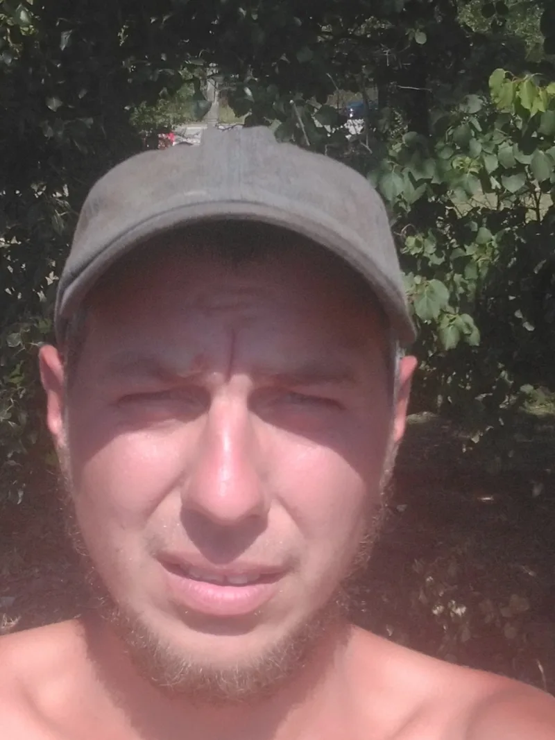 антон шестаков, 33