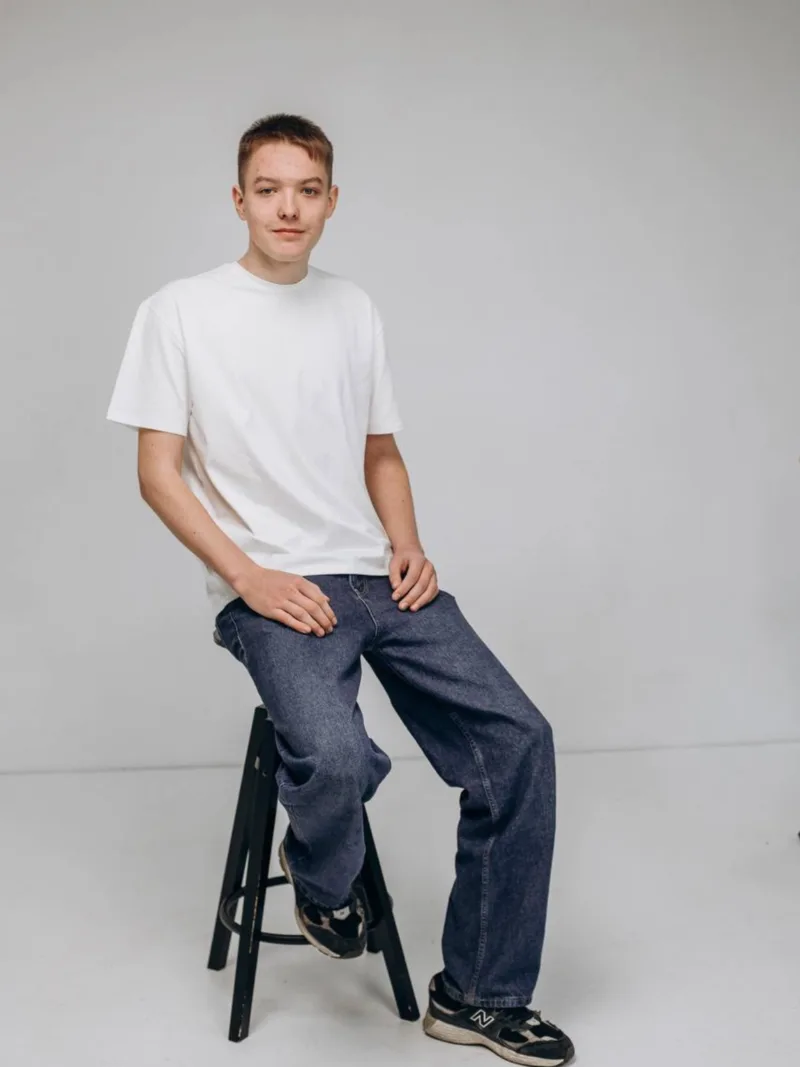 Влад, 18