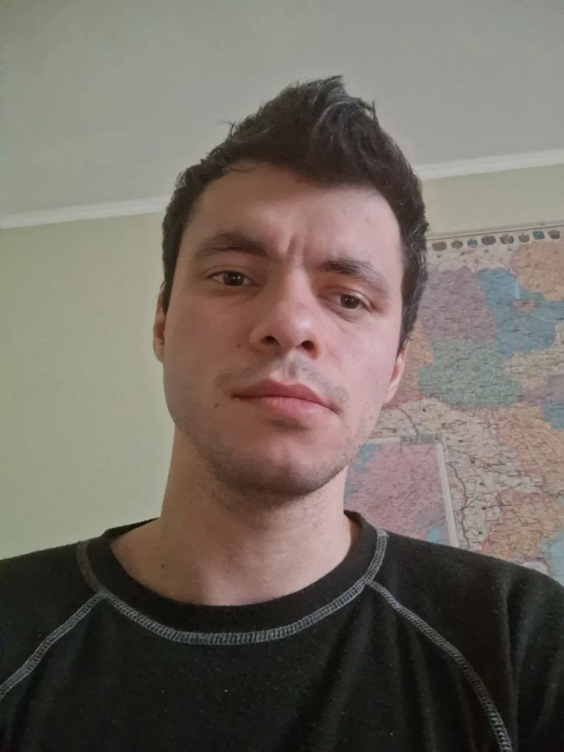 Іван, 25