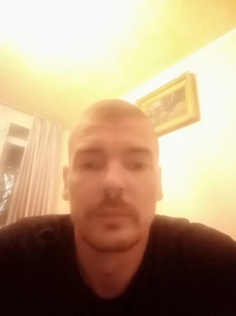 Макс, 43
