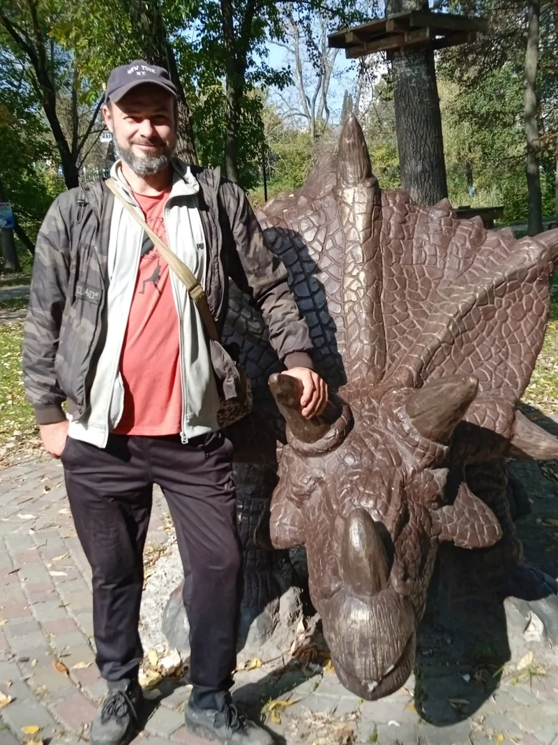Артем, 42