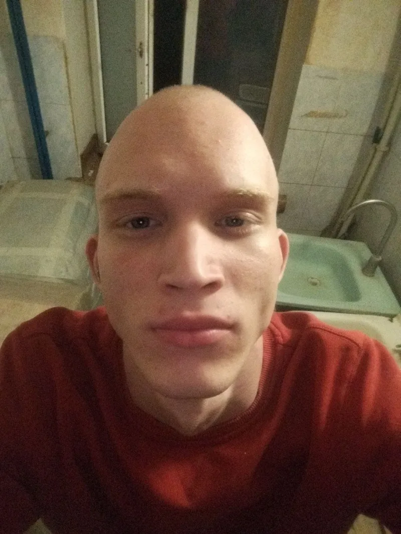 Андрей, 20