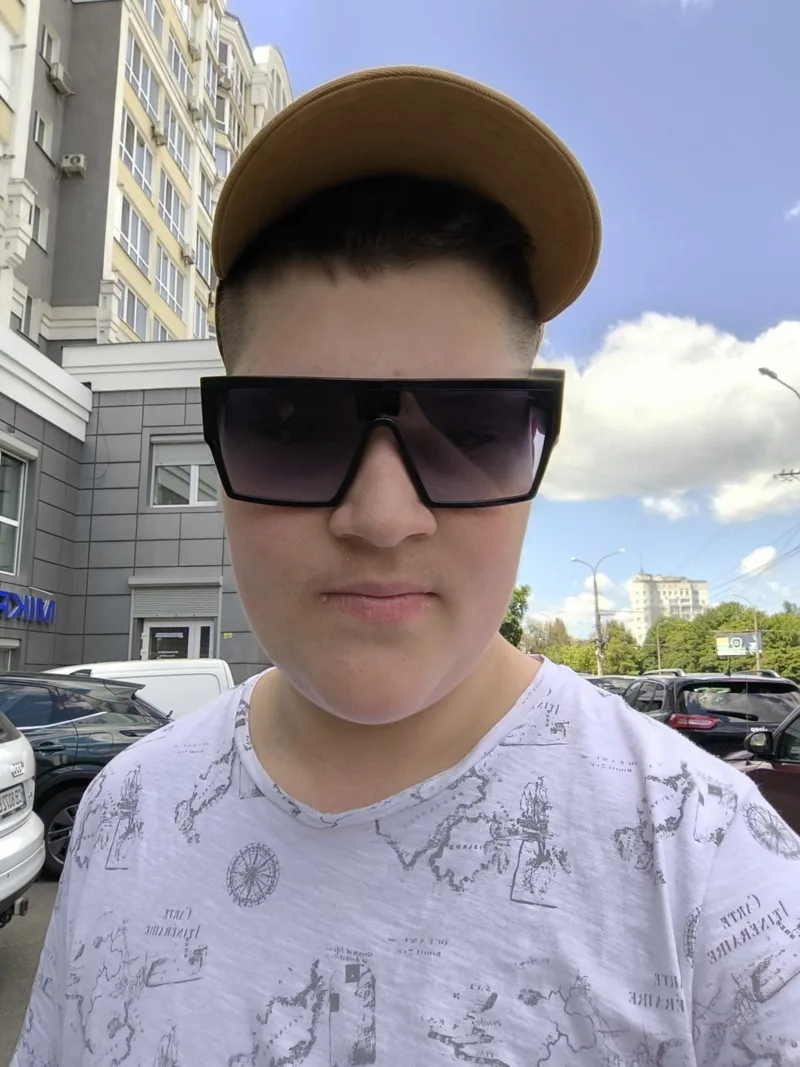 Діма, 27