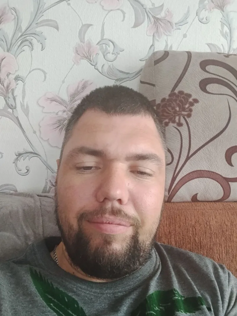 Вова, 33