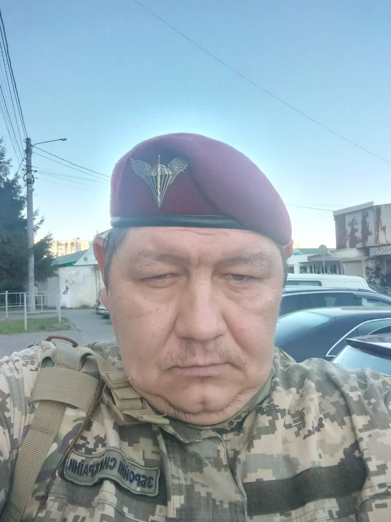 Коля, 42