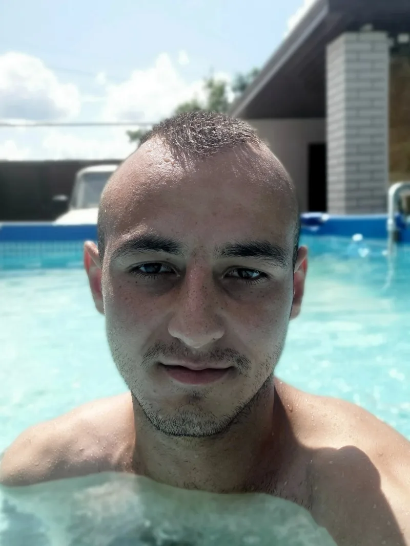 Богдан, 25
