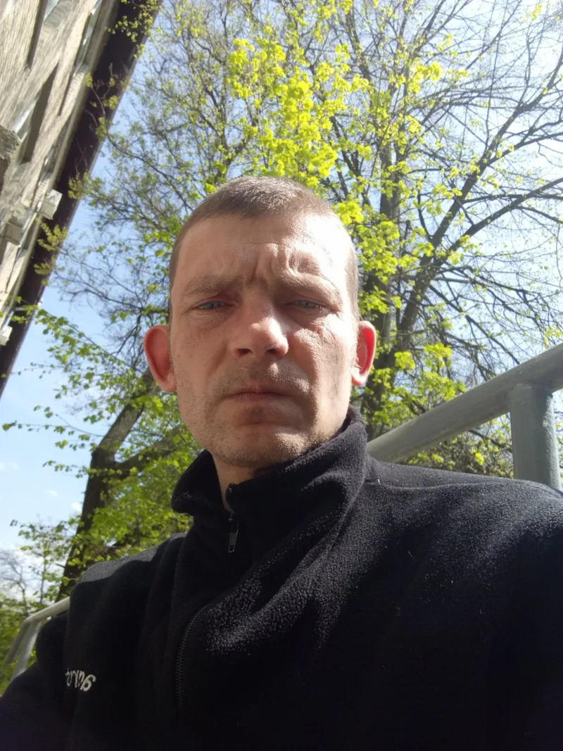 Олексій, 41