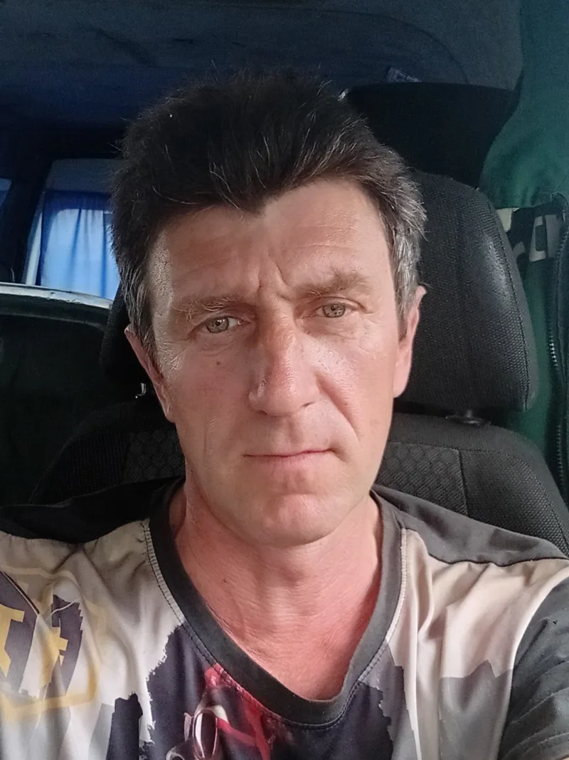 Віктор, 47