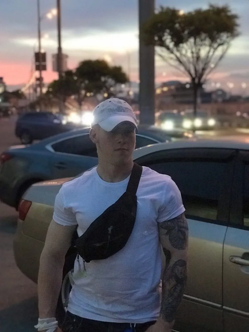 Денис, 29