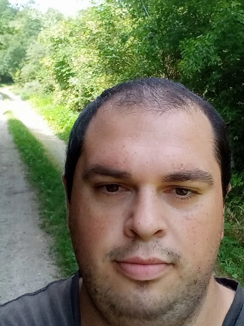 Андрій, 26
