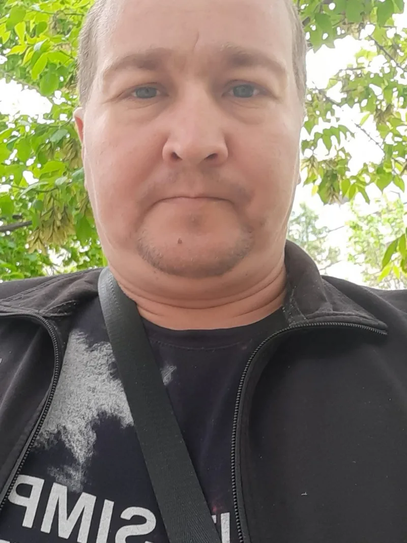 Олександр, 42