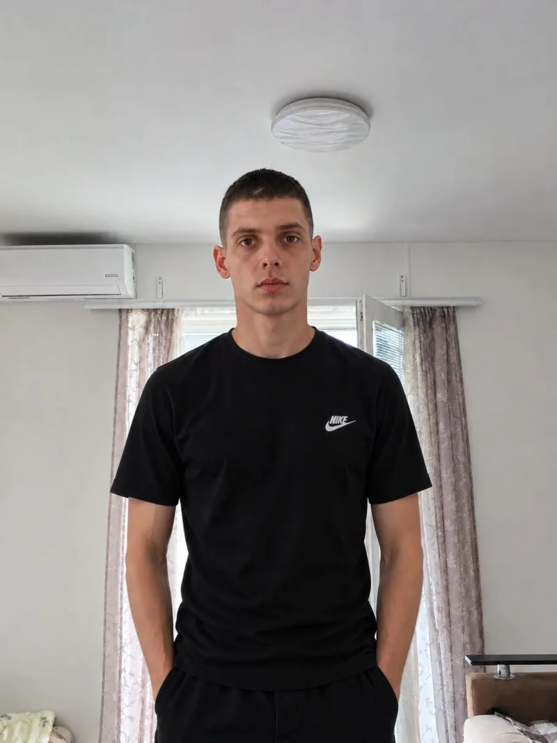 Максим, 25