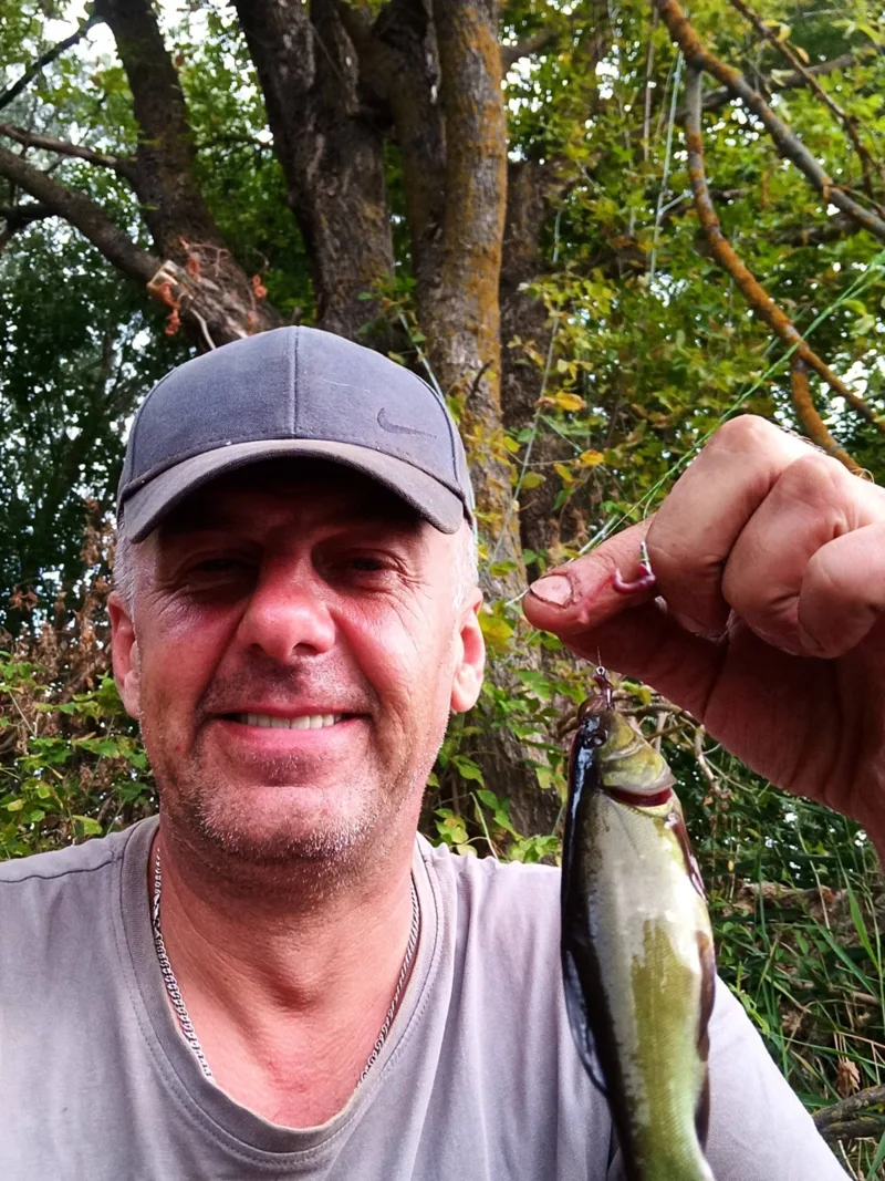 IVAN, 46