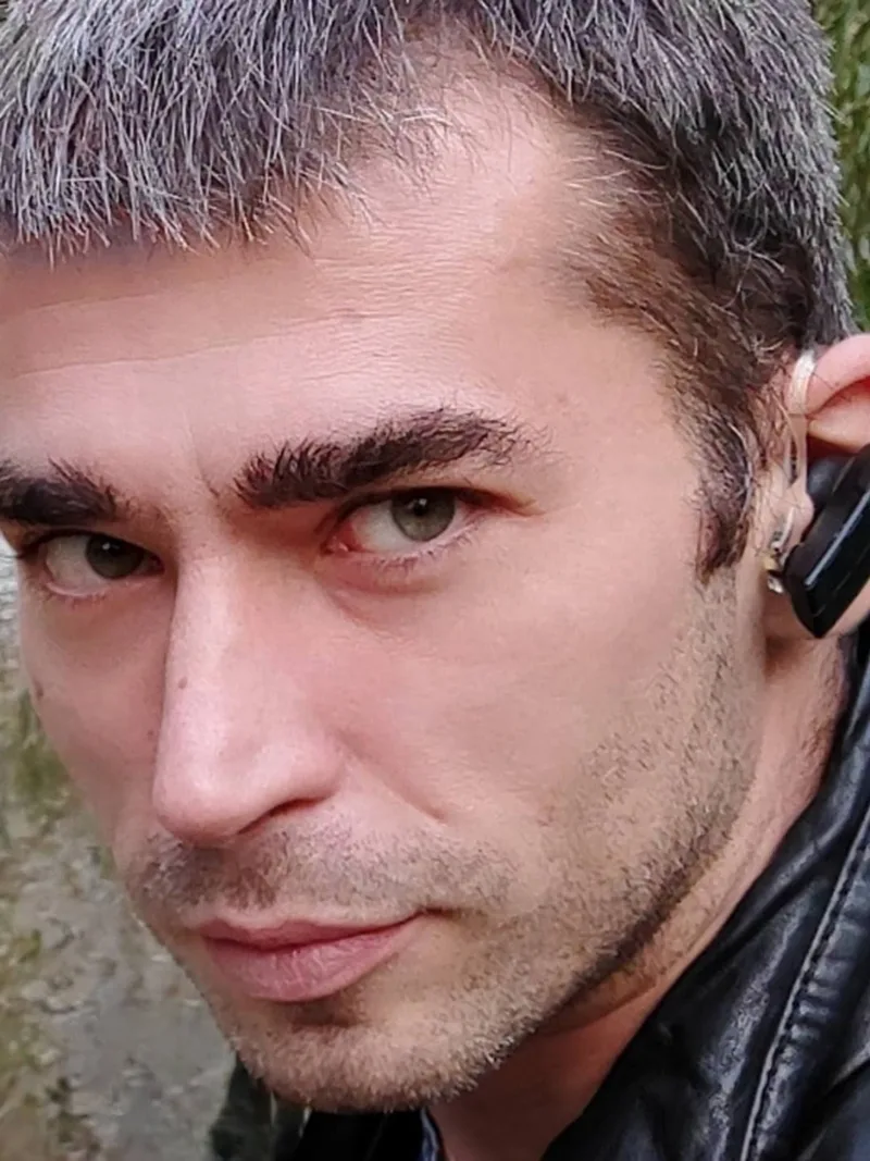 Igor, 41