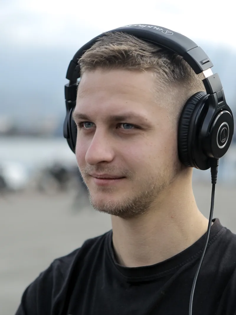 Victor, 33