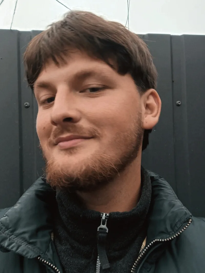 Марк, 23