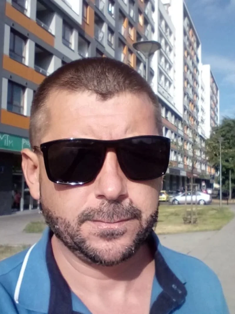 Антон, 48