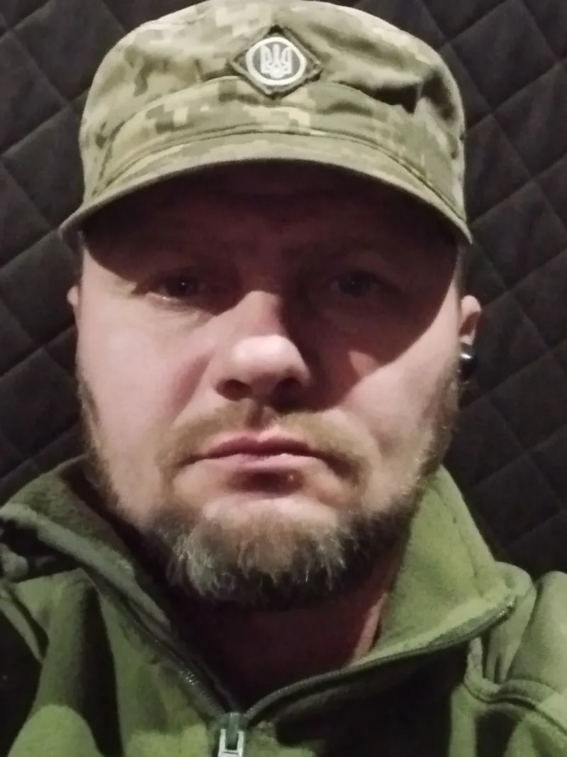 Сергій, 42