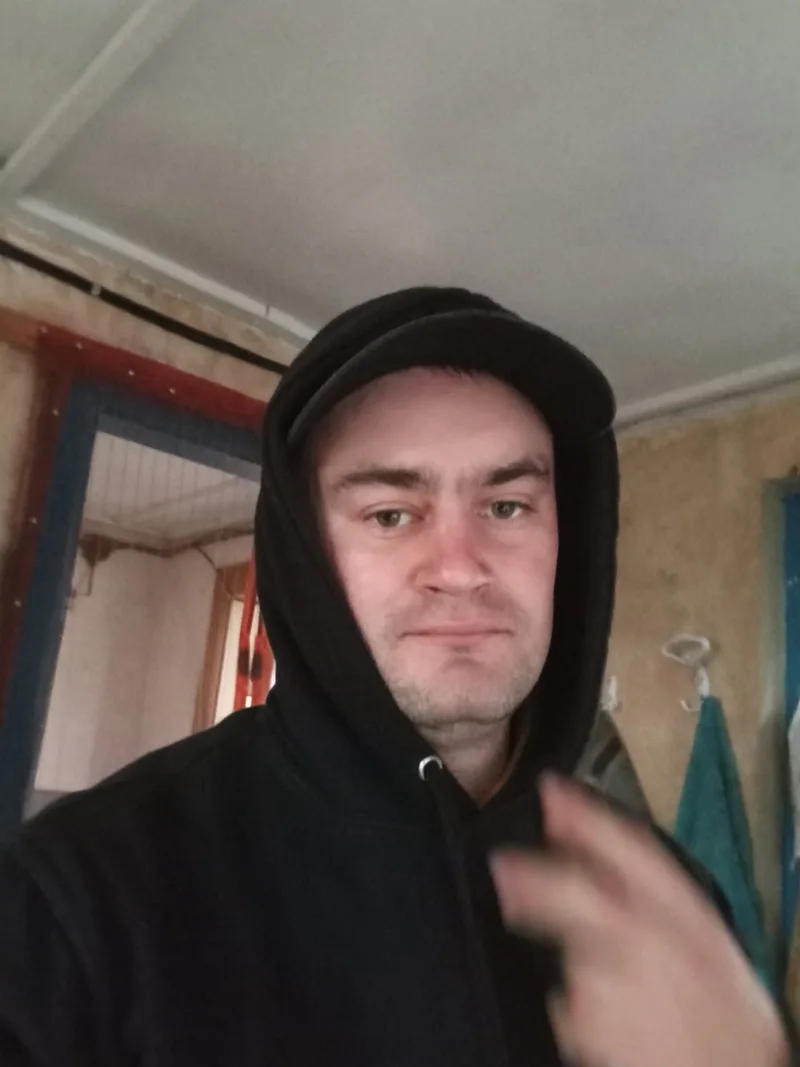 Дмитро, 30