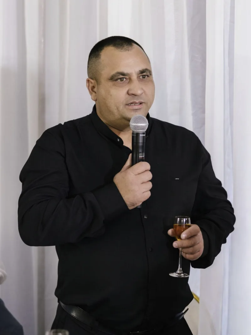 Михаил, 46