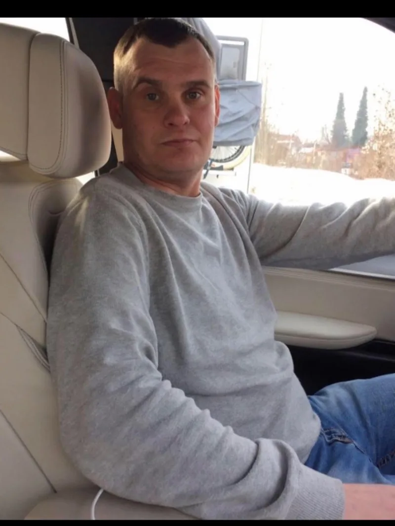 Володимир, 43