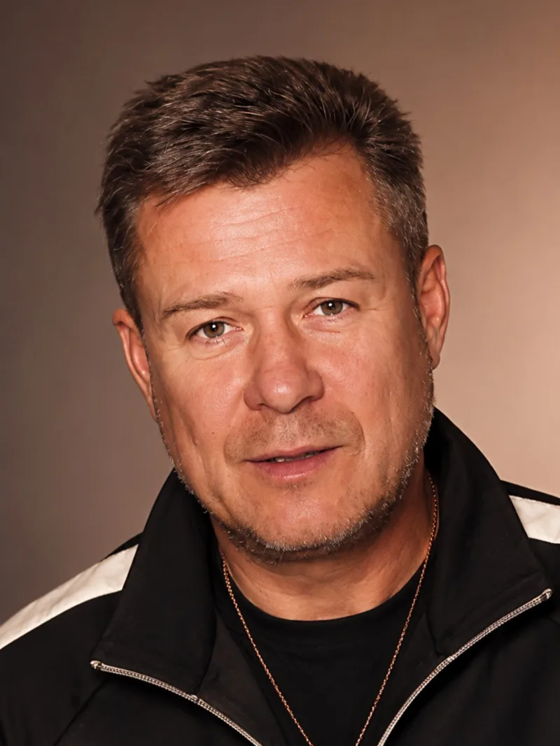 егор мелихов, 52