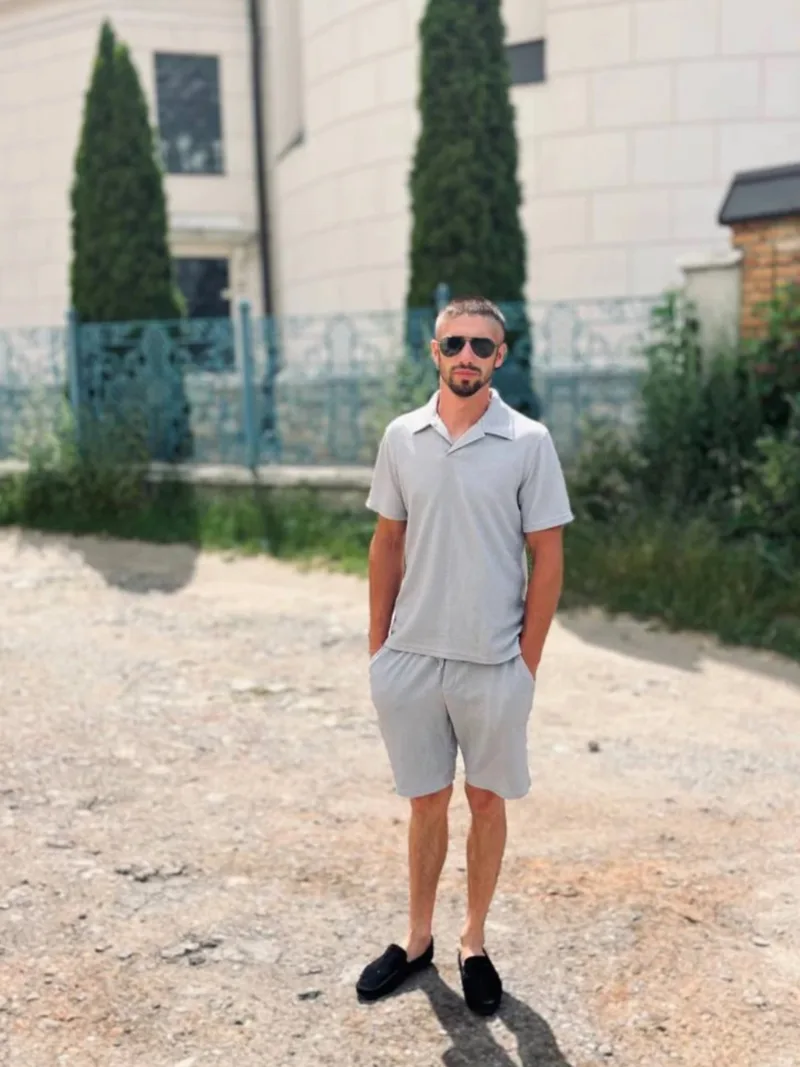 Nazar, 33