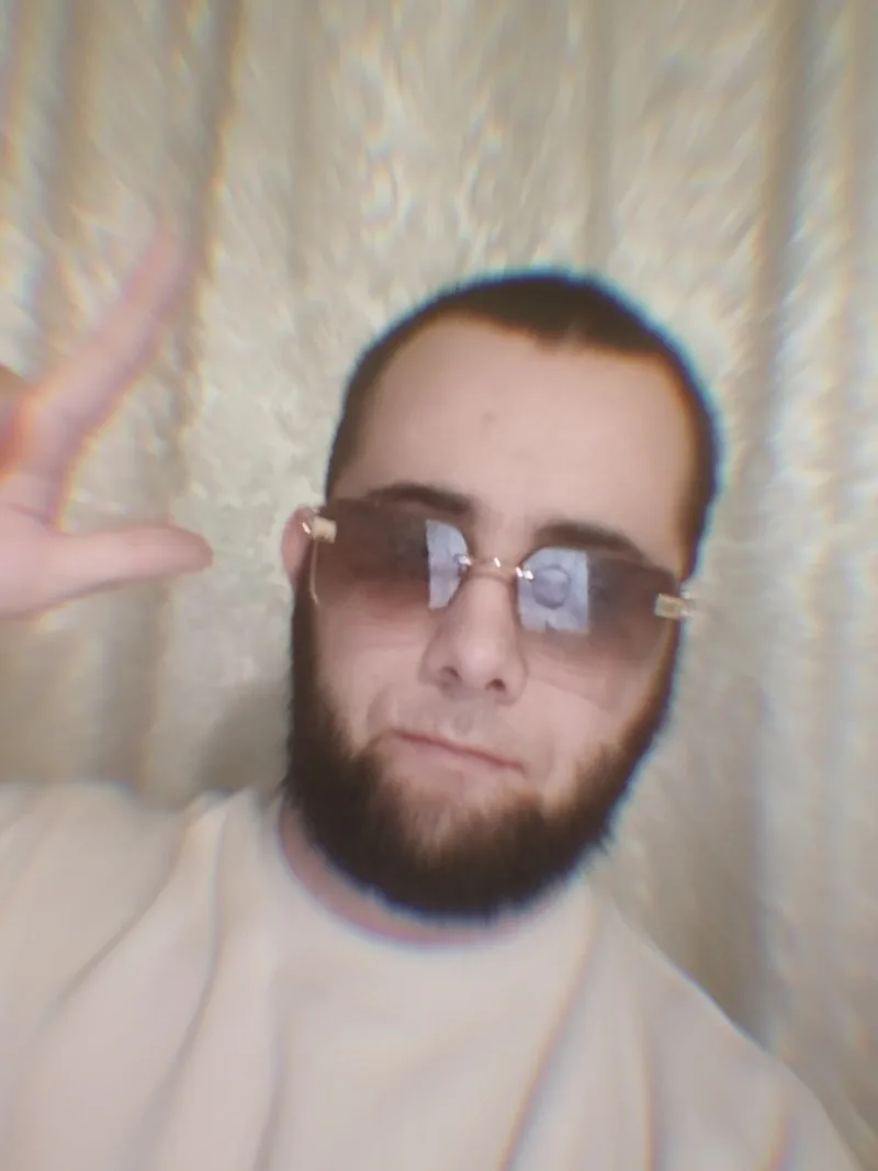 Ширин Техранович, 27