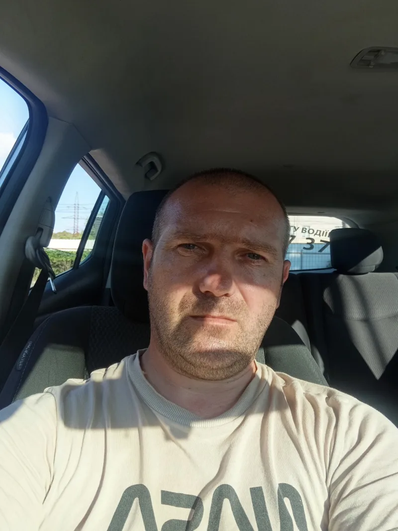 Руслан, 42